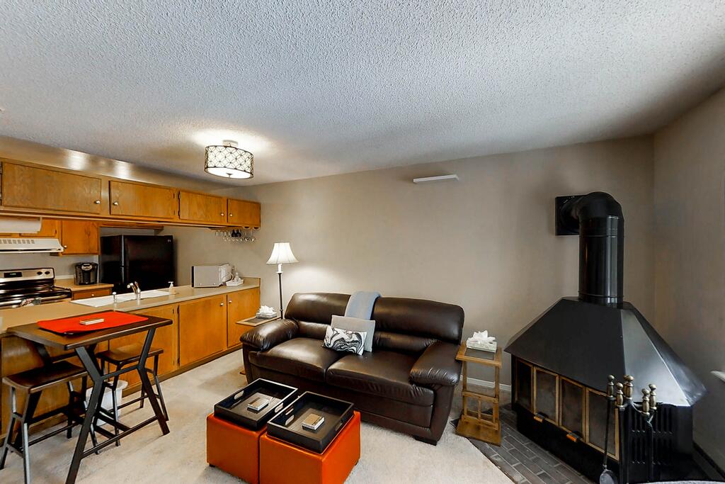 Grandview Condo - thumb 1