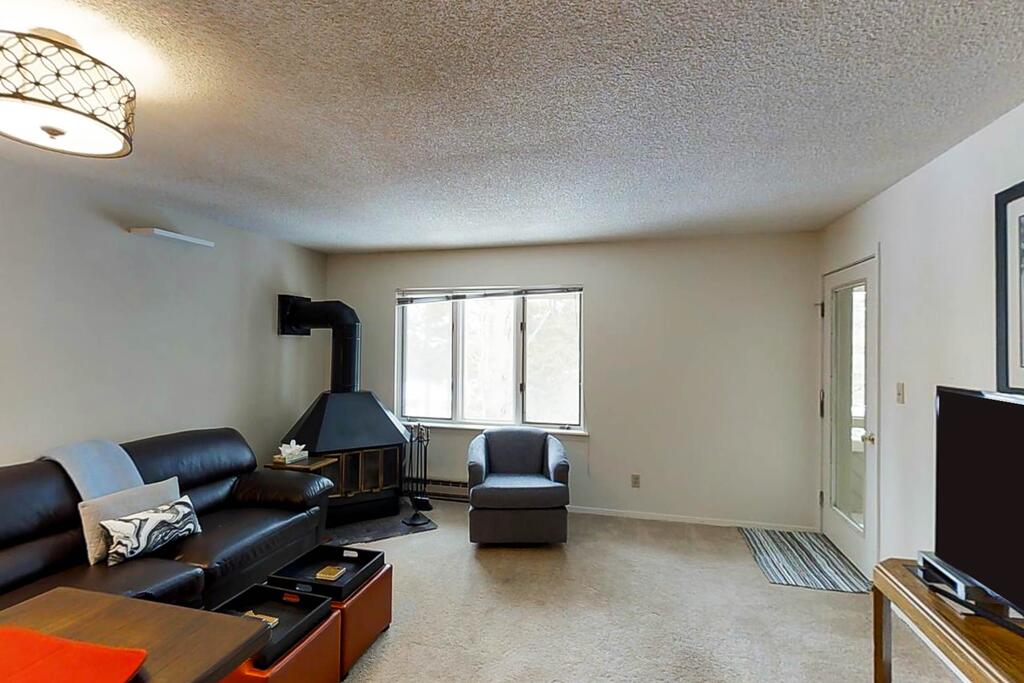 Grandview Condo - thumb 0