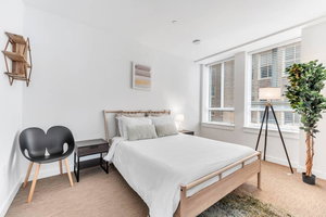 Great Location 1BR Apt In City Center