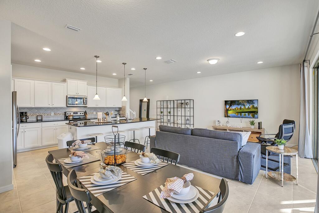 Great Rates Free Waterpark NEW Disney 4BR- Windsor At Westside 8818GC - thumb 1