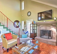 Hilltop Home in Wine Country - Hot Tub  Views - Accommodation Philadelphia