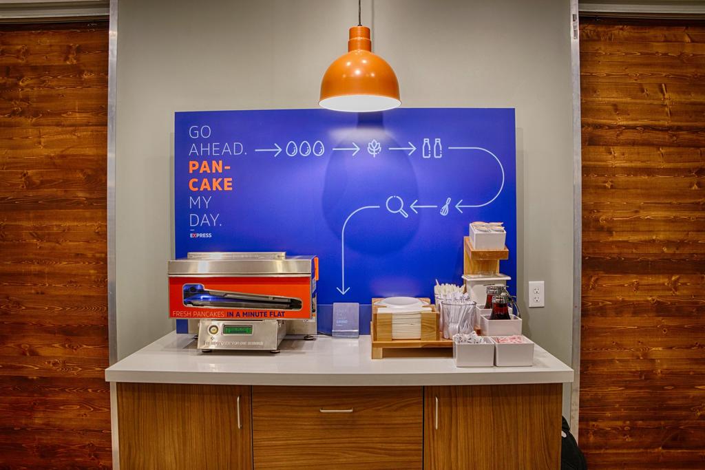 Holiday Inn Express Hotel & Suites Elk Grove Ctrl - Sacramento S - thumb 0