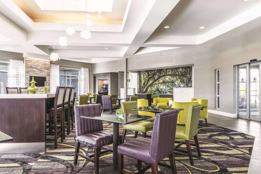 La Quinta By Wyndham Alexandria Airport - thumb 1