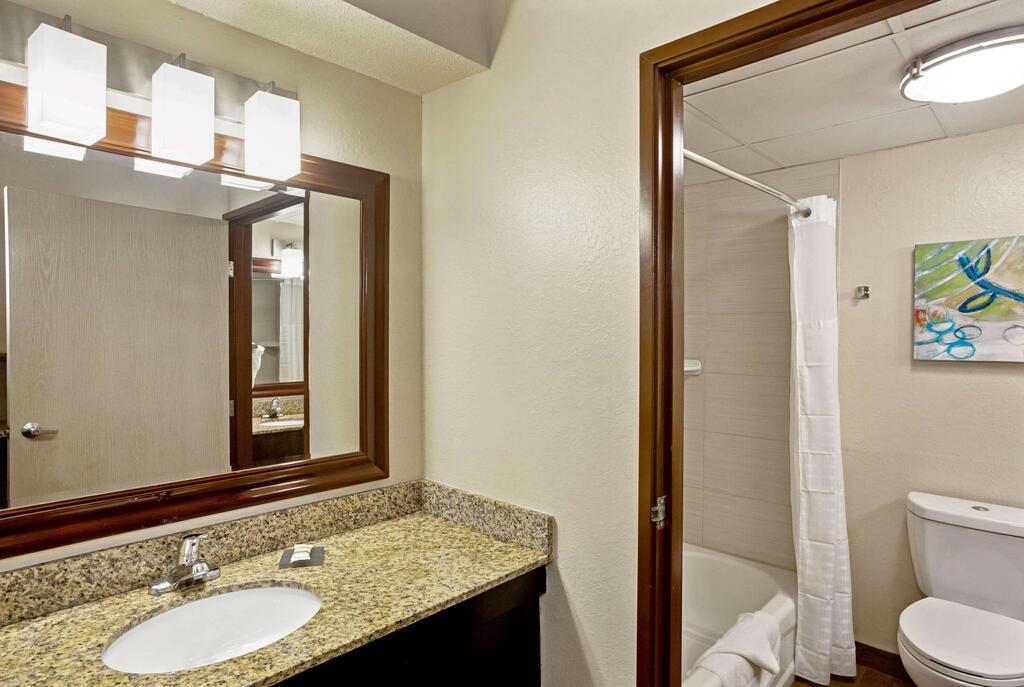 La Quinta By Wyndham Sarasota - I75 - thumb 2