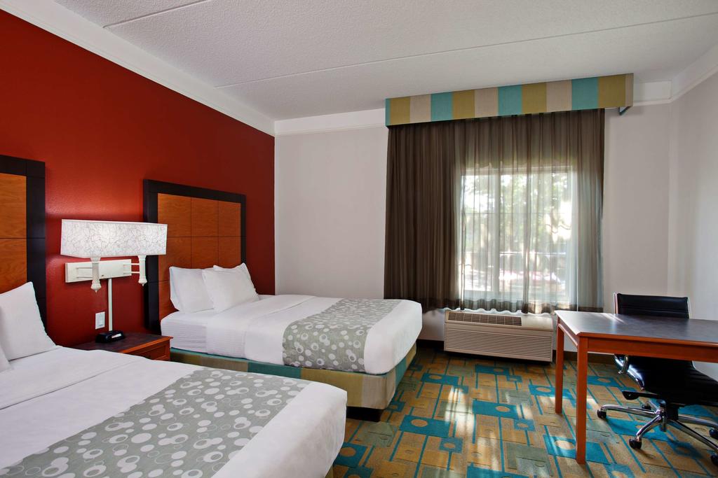 La Quinta By Wyndham Winston-Salem - thumb 1