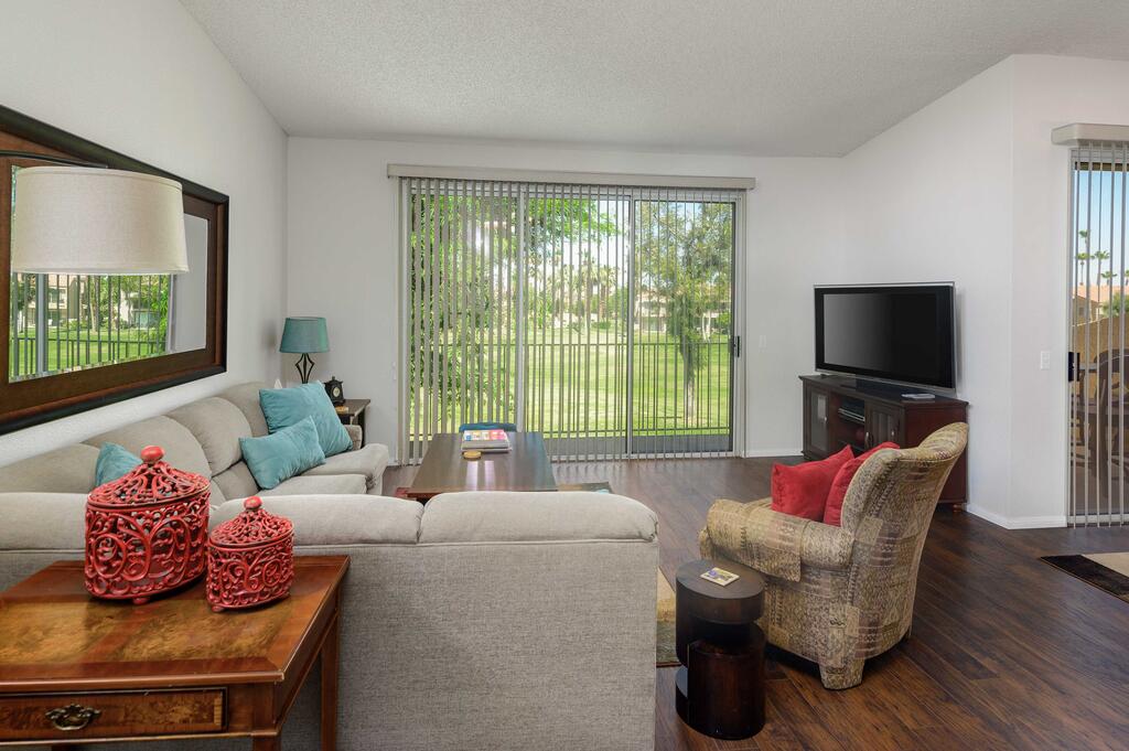 La Quinta Golf Condo With Patio, Pool, And Hot Tub! - thumb 3