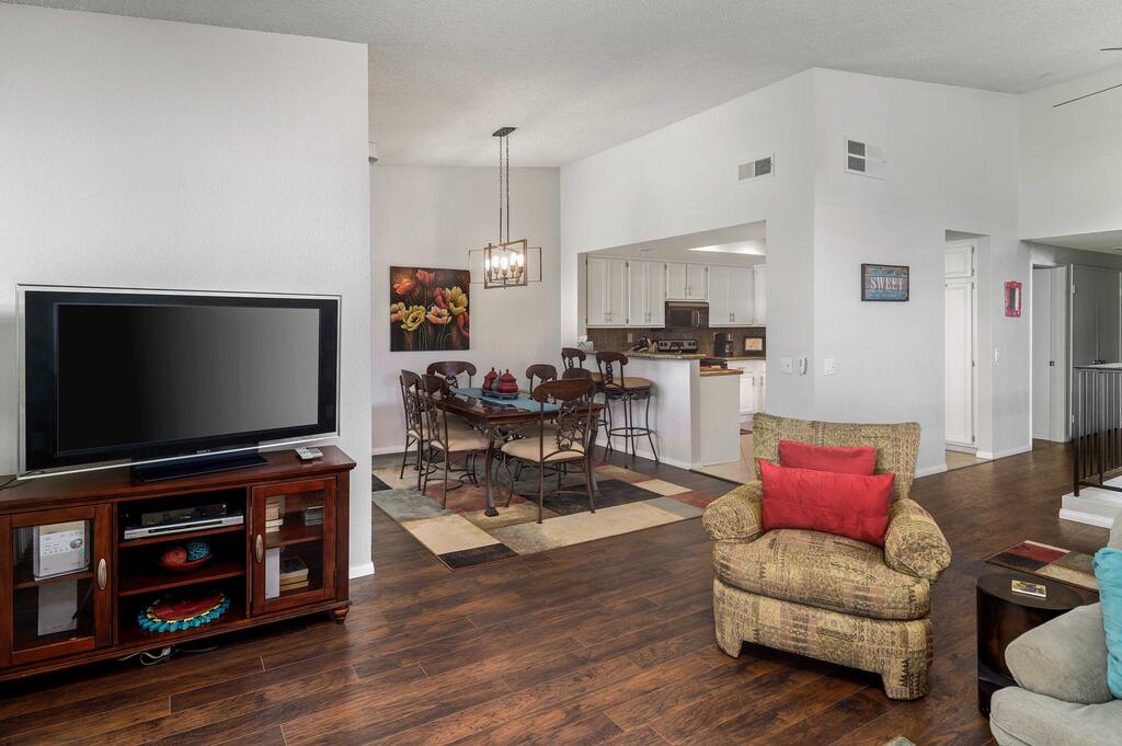 La Quinta Golf Condo With Patio, Pool, And Hot Tub! - thumb 2