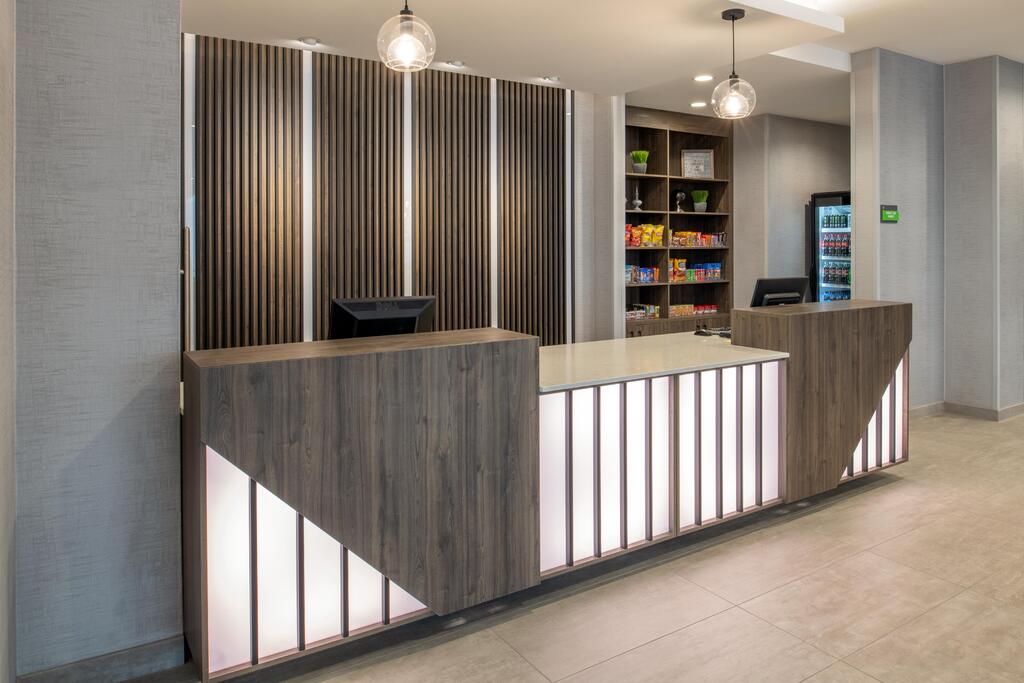 La Quinta Inn & Suites By Wyndham Spokane Downtown - thumb 2