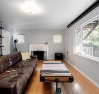 Large 1 Bedroom Apartment Home Theater Fireplace - Accommodation Philadelphia