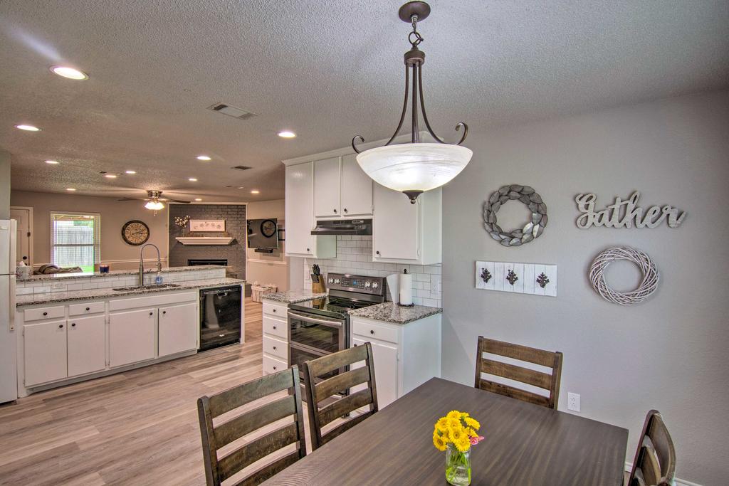 Lubbock Home With Backyard - 6 Mi To Texas Tech - thumb 1