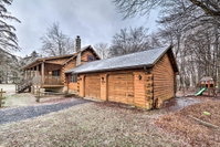 Luxe Pocono Cabin with Deck For Skiers and Families Accommodation Philadelphia