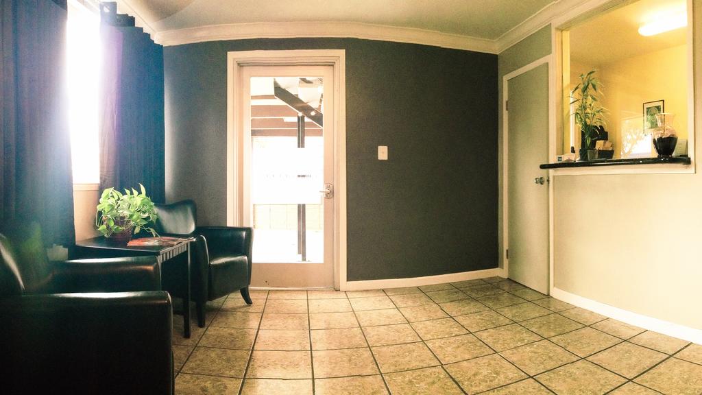 Marina Inn - thumb 2