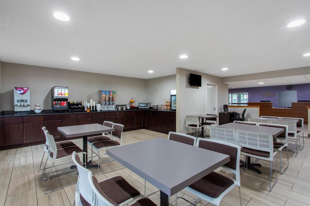Microtel Inn & Suites By Wyndham Philadelphia Airport - thumb 2