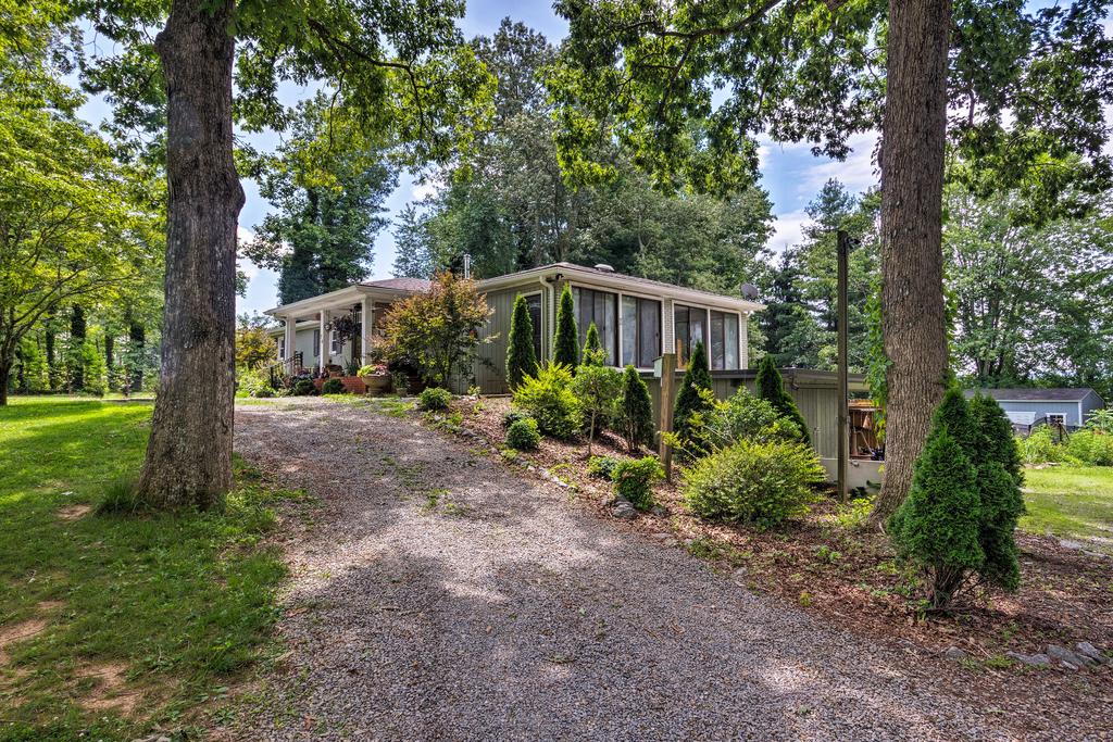 Mills River Apartment Close To Asheville And TIEC! - thumb 0
