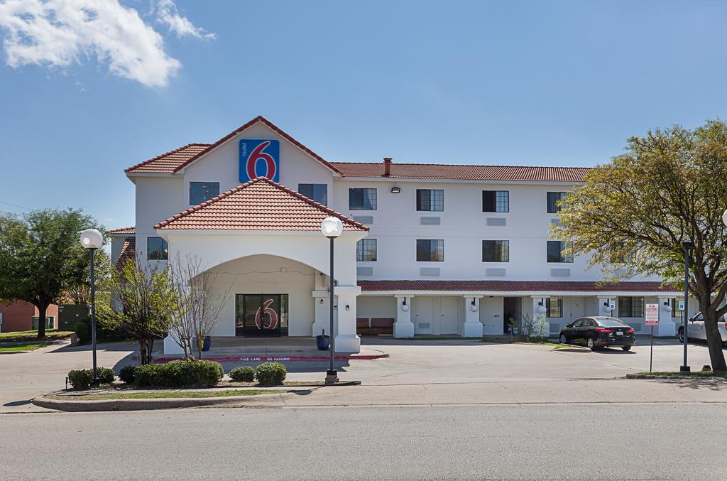 Motel 6-Bedford, TX - Fort Worth - thumb 1