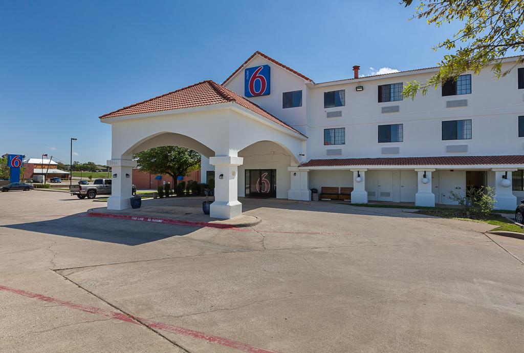 Motel 6-Bedford, TX - Fort Worth - thumb 3