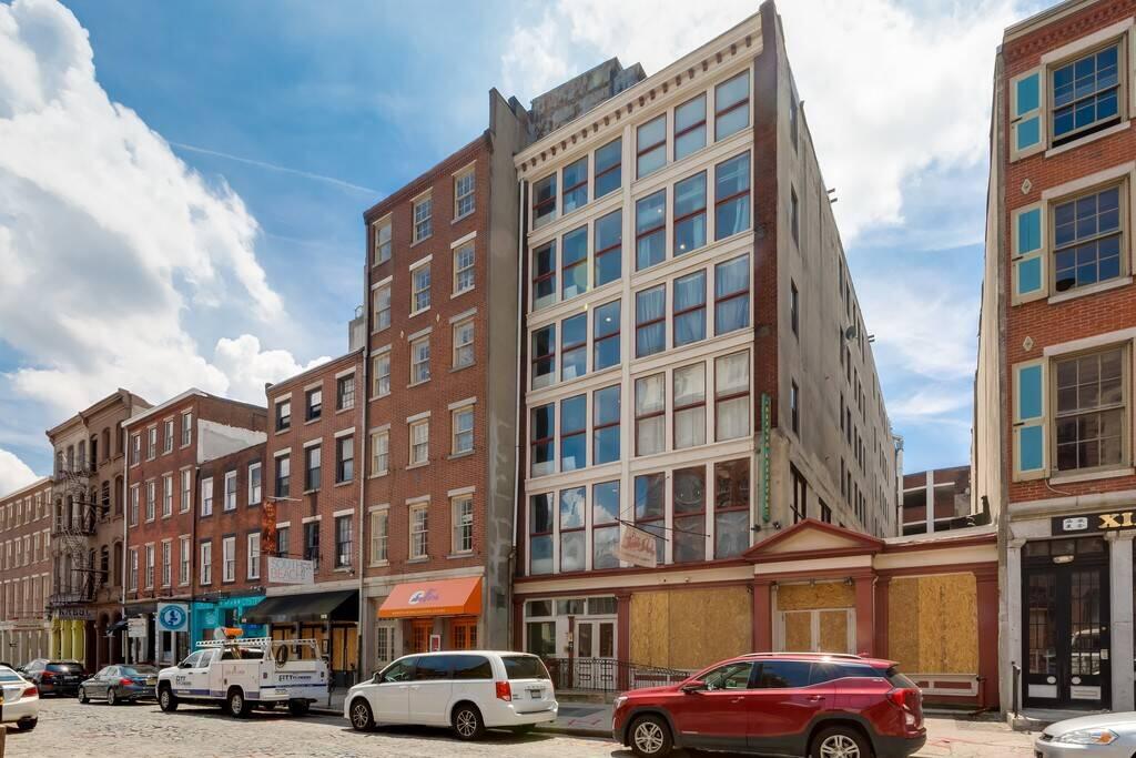 Natural Light 1BR In Old City - thumb 1