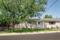 Never Stop Exploring- 3 bedroom 2 bath home of duplex close to Zion Bryce and Brianhead Accommodation Philadelphia
