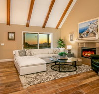 New Listing Rainbow Heights Retreat w/ Hot Tub home - Accommodation Philadelphia