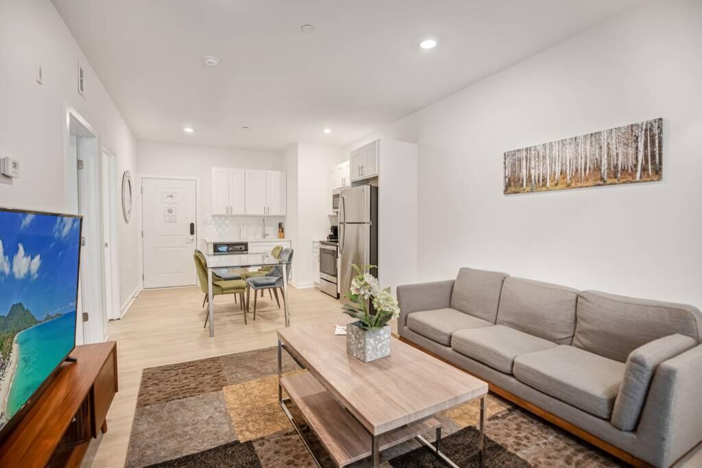 Perfect & Modern 1BR In Olde Kensington - thumb 0