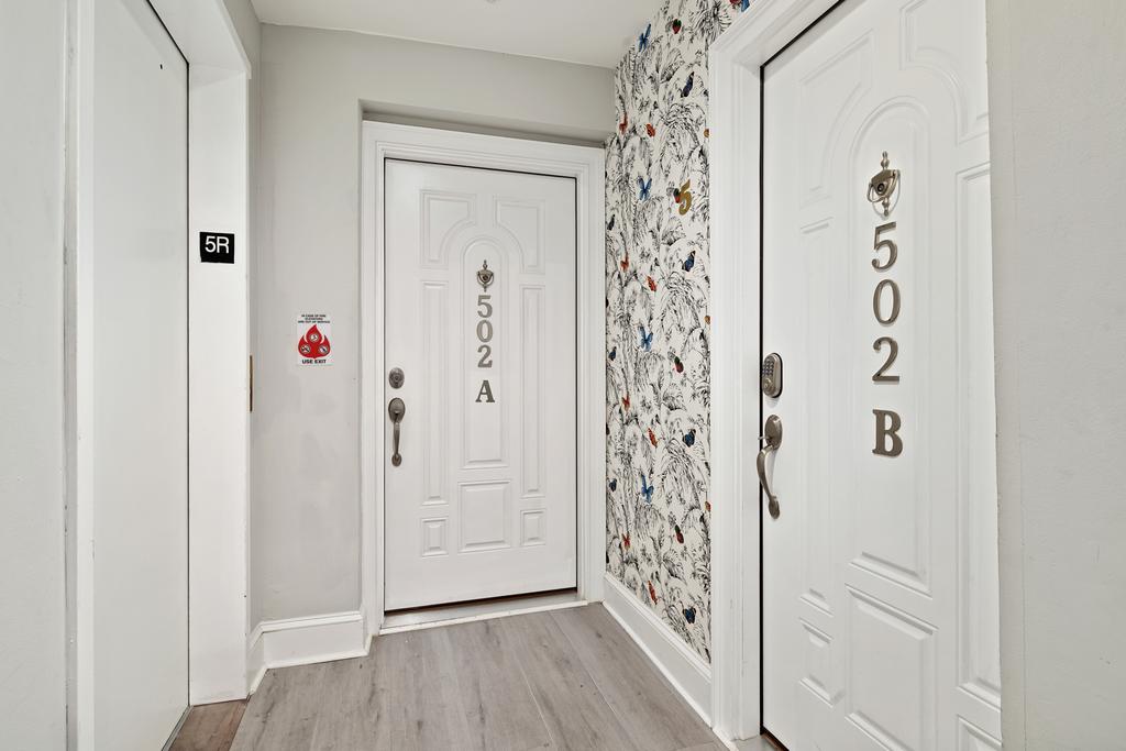 Perfect Large Studio With Balcony In Old City - thumb 3
