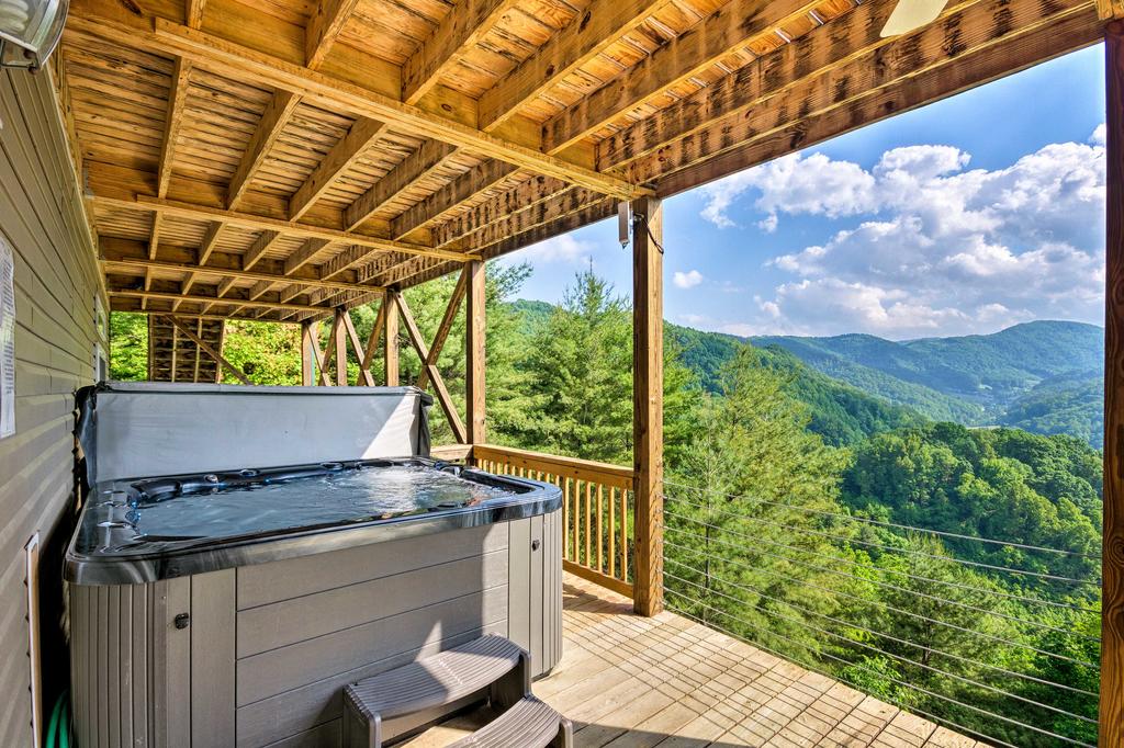 Private Blue Ridge Home With Mountain Views & Hot Tub - thumb 2