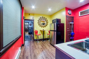 Private! Cool! Comfy! 1 Br APT.