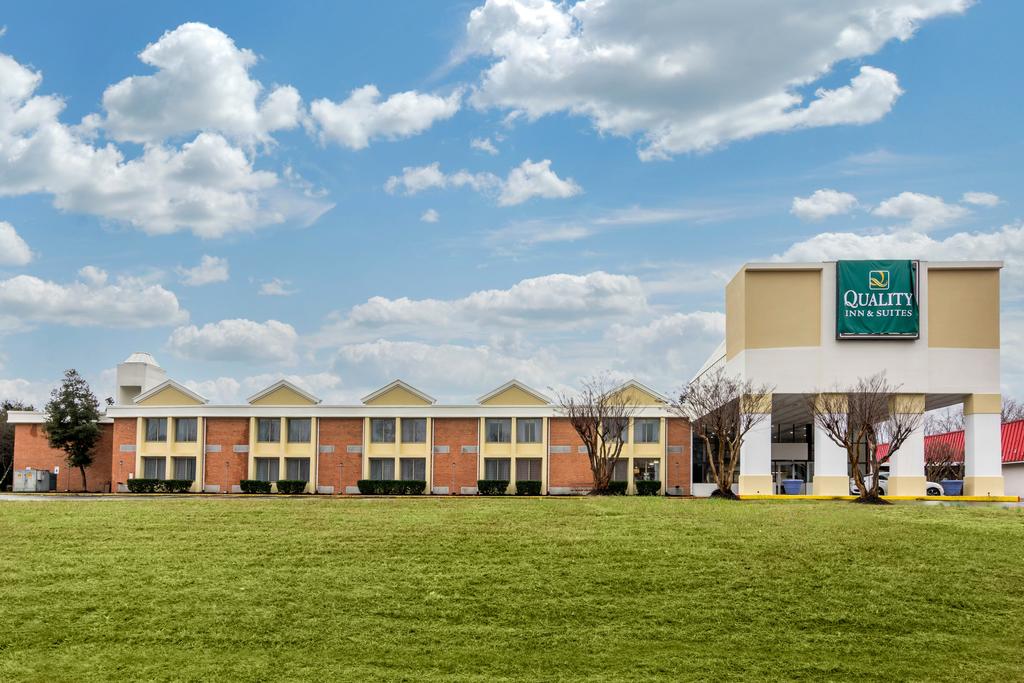 Quality Inn & Suites - thumb 2