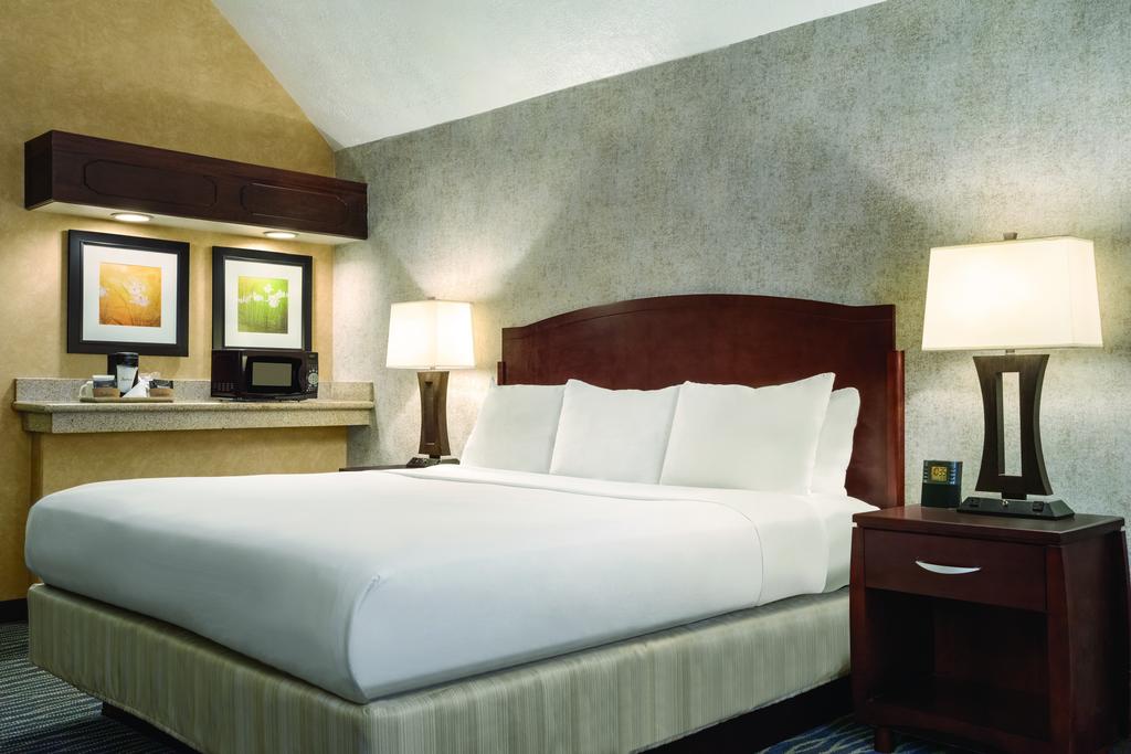 Radisson Salt Lake Airport - thumb 2