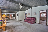 Retro Retreat with Private Dock on Crooked Lake Accommodation Philadelphia