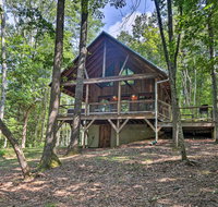 Romantic Asheville Area Cabin with Deck and Hot Tub - Accommodation Philadelphia