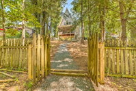 Secluded Lakefront Gainesville Cabin with Dock Accommodation Philadelphia