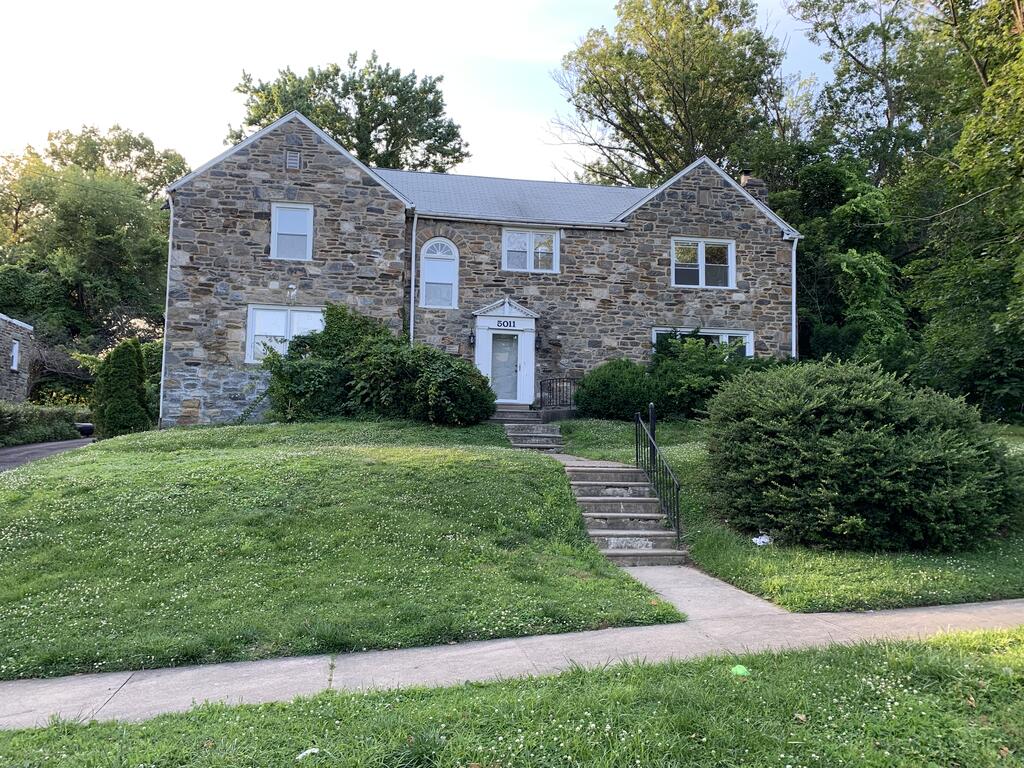 Stone Home At City Line - thumb 0