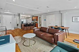 Stylish 1BR In Phillys Old City (Chestnut Ave)