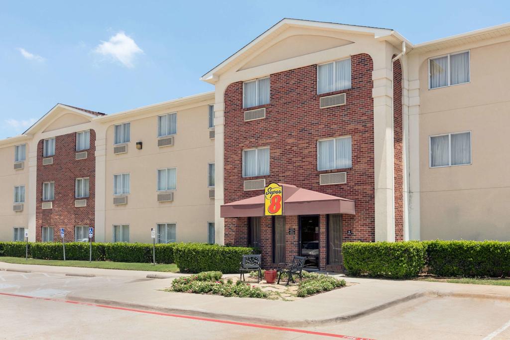 Super 8 By Wyndham Grapevine/DFW Airport Northwest - thumb 0