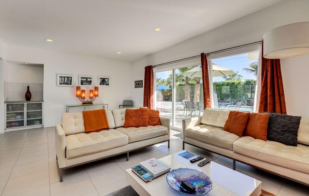 The Palm And Citrus - thumb 1