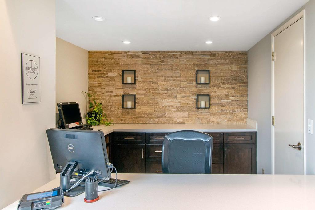 UpValley Inn & Hot Springs, Ascend Hotel Collection - thumb 3