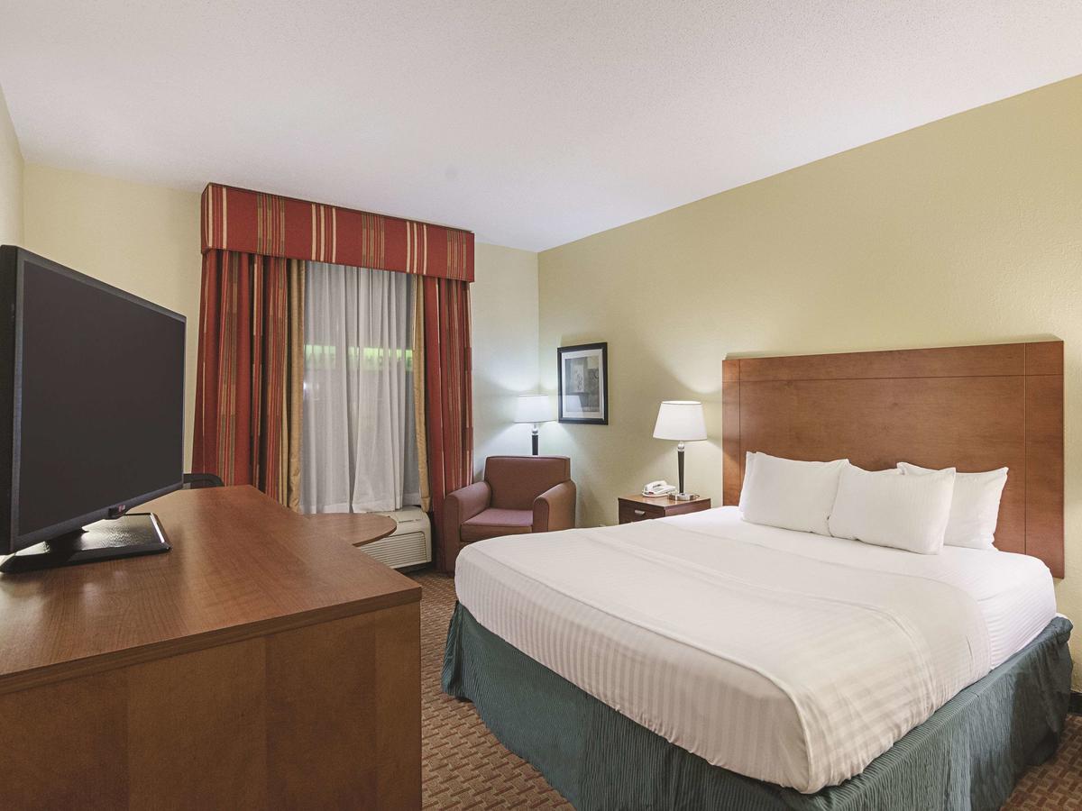 La Quinta By Wyndham Dothan - thumb 36