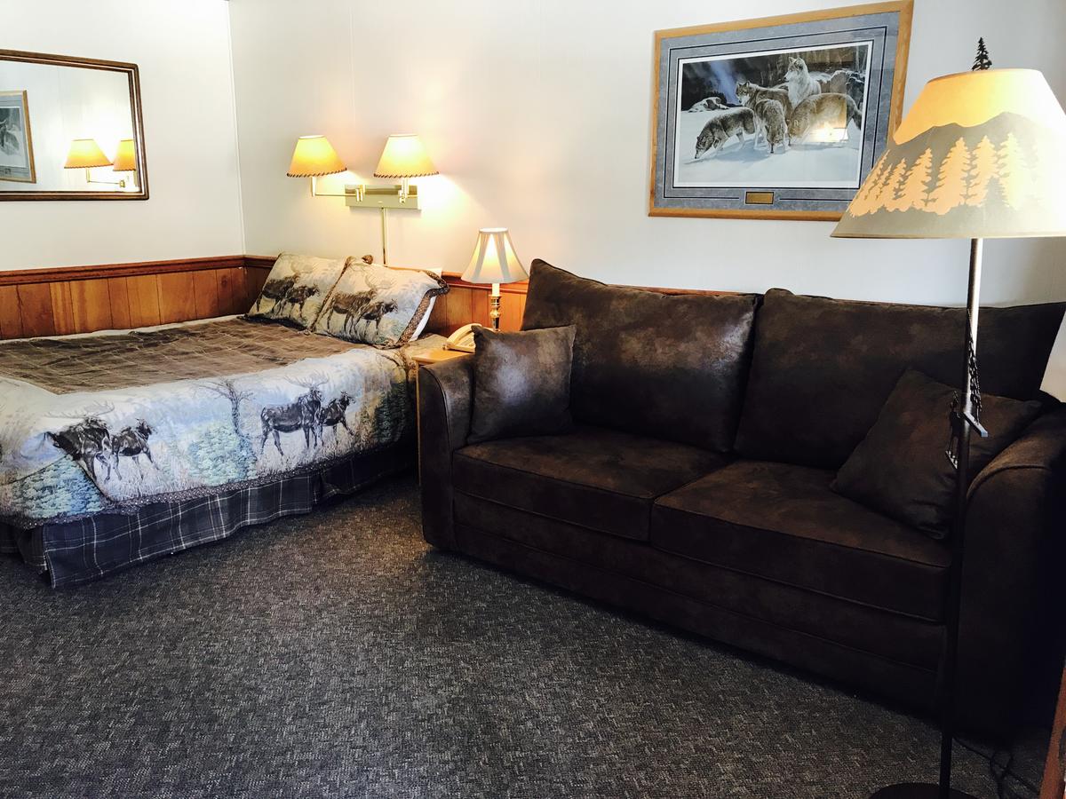 Trail Lake Lodge Inn - thumb 4