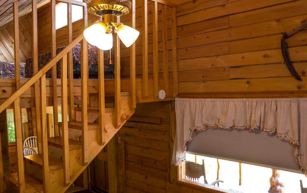 Midnight Sun Log Cabins - thumb 25