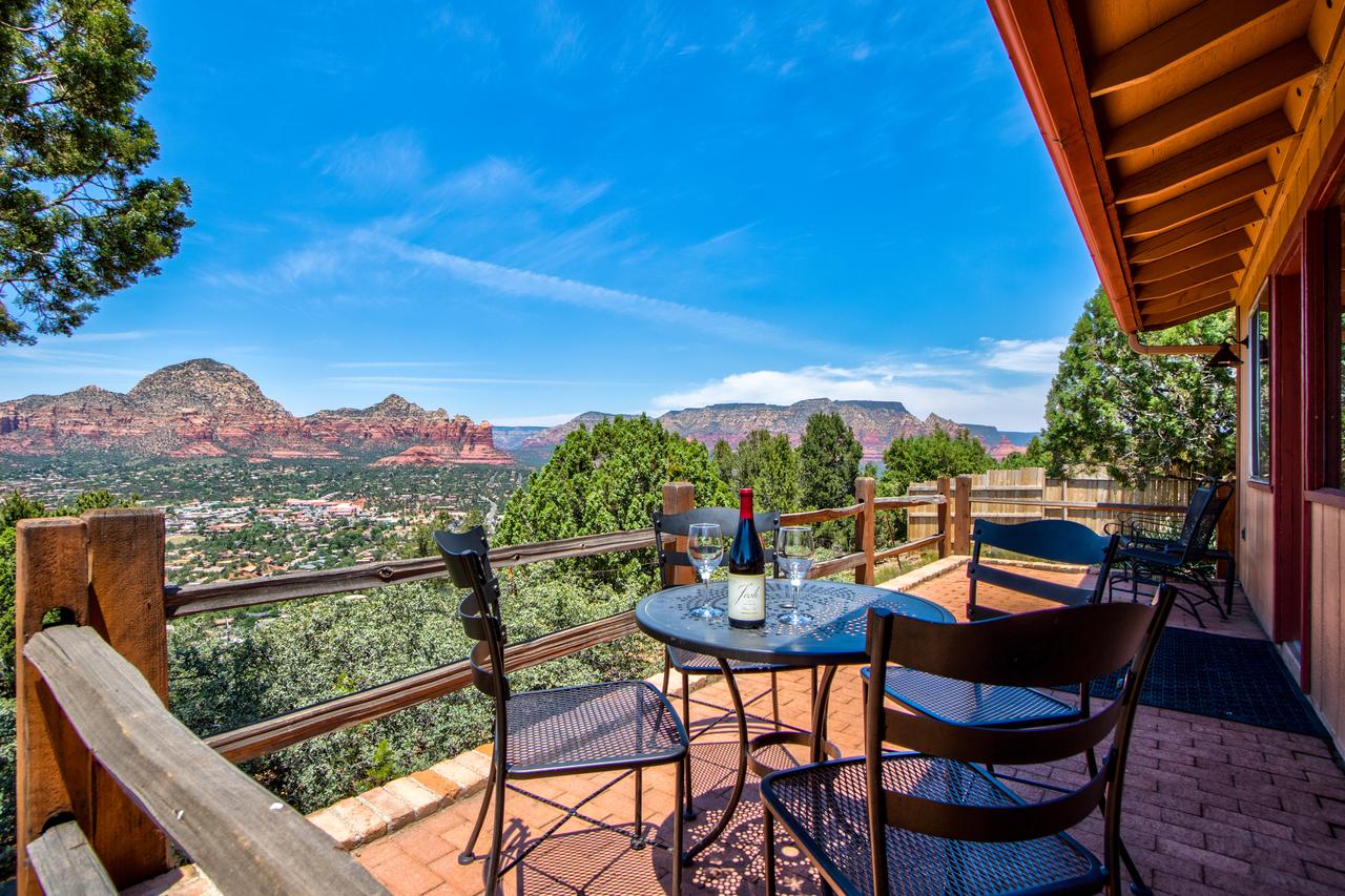 Sky Ranch Lodge - thumb 1