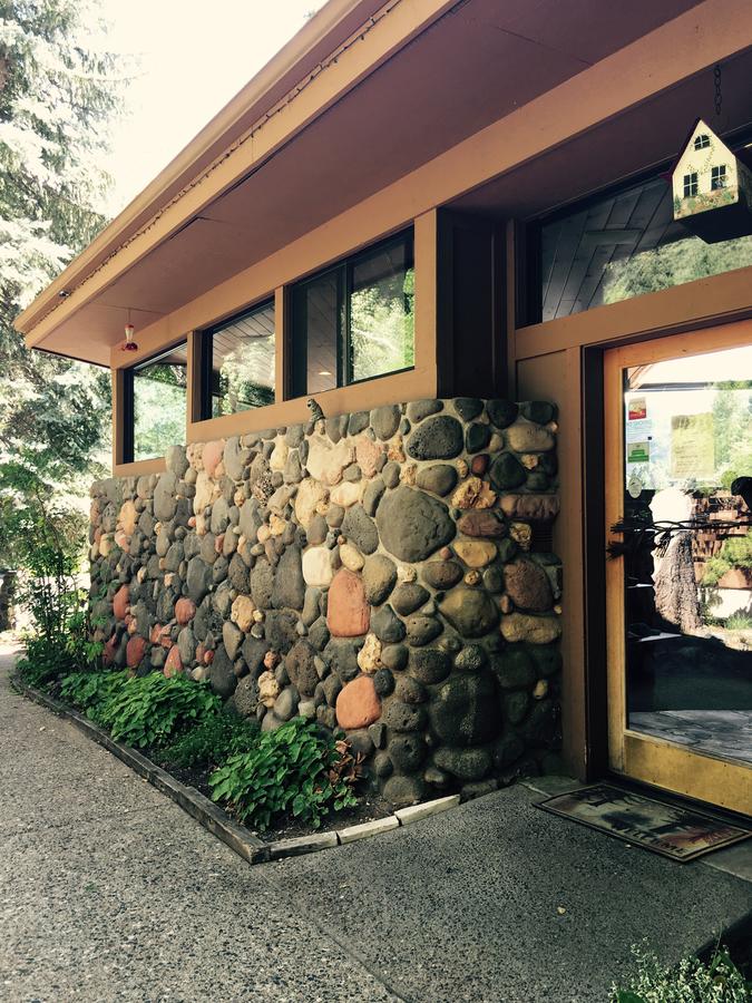 Junipine Resort - thumb 36