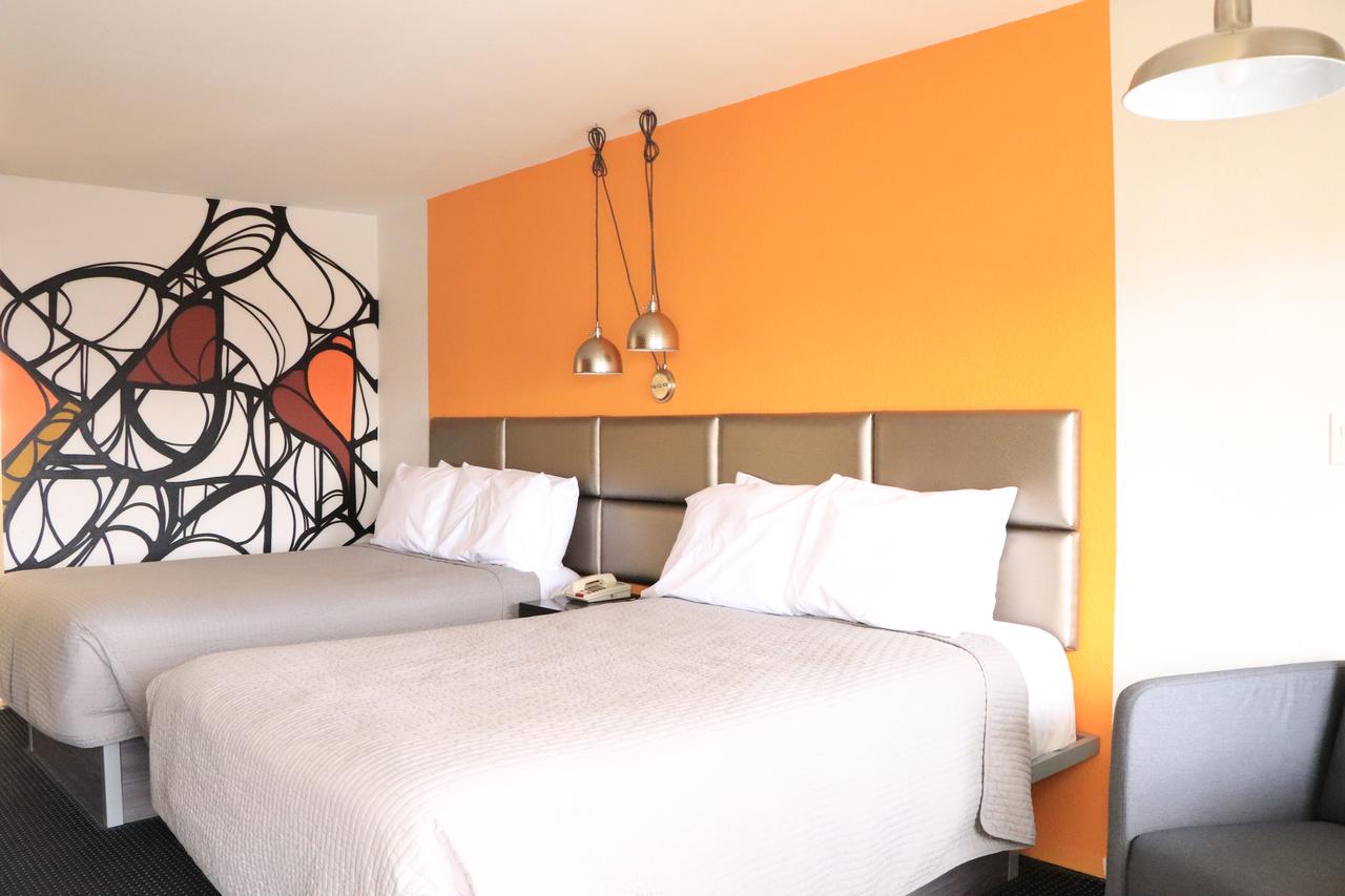 University Inn - thumb 19