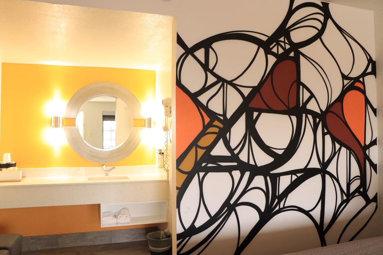 University Inn - thumb 21