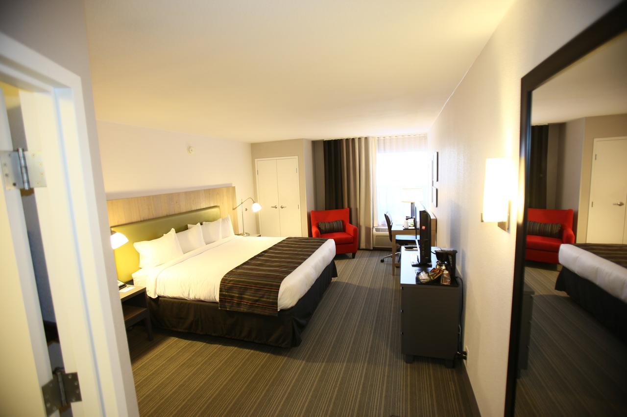 GreenTree Inn & Suites Phoenix Sky Harbor - thumb 17