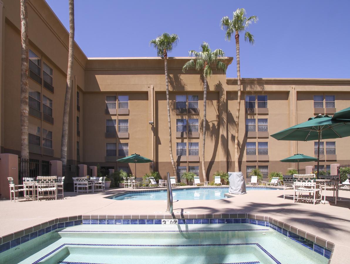 GreenTree Inn & Suites Phoenix Sky Harbor - thumb 2