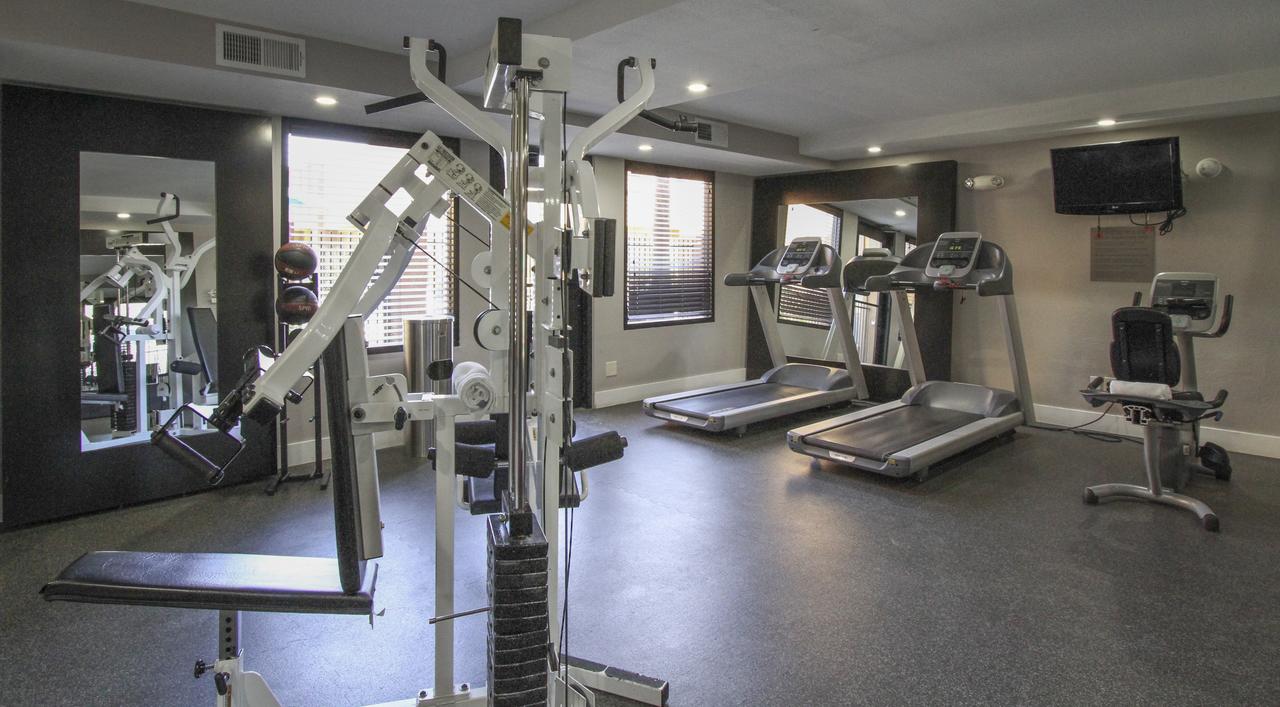 GreenTree Inn & Suites Phoenix Sky Harbor - thumb 25