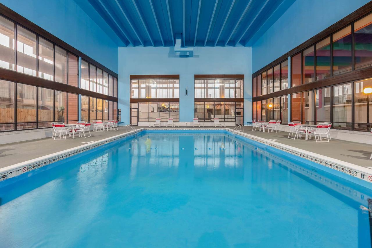 Ramada By Wyndham Texarkana - thumb 34