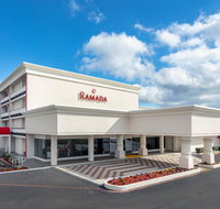 Ramada by Wyndham Texarkana - Accommodation Philadelphia