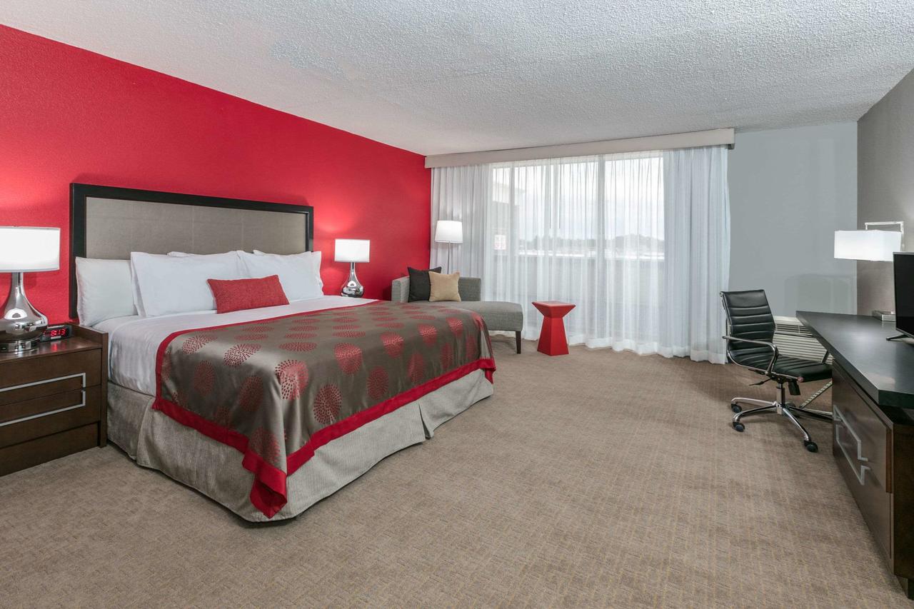 Ramada By Wyndham Texarkana - thumb 35
